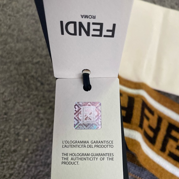 💰SOLD💰 Fendi wool headband - Picture 5 of 8